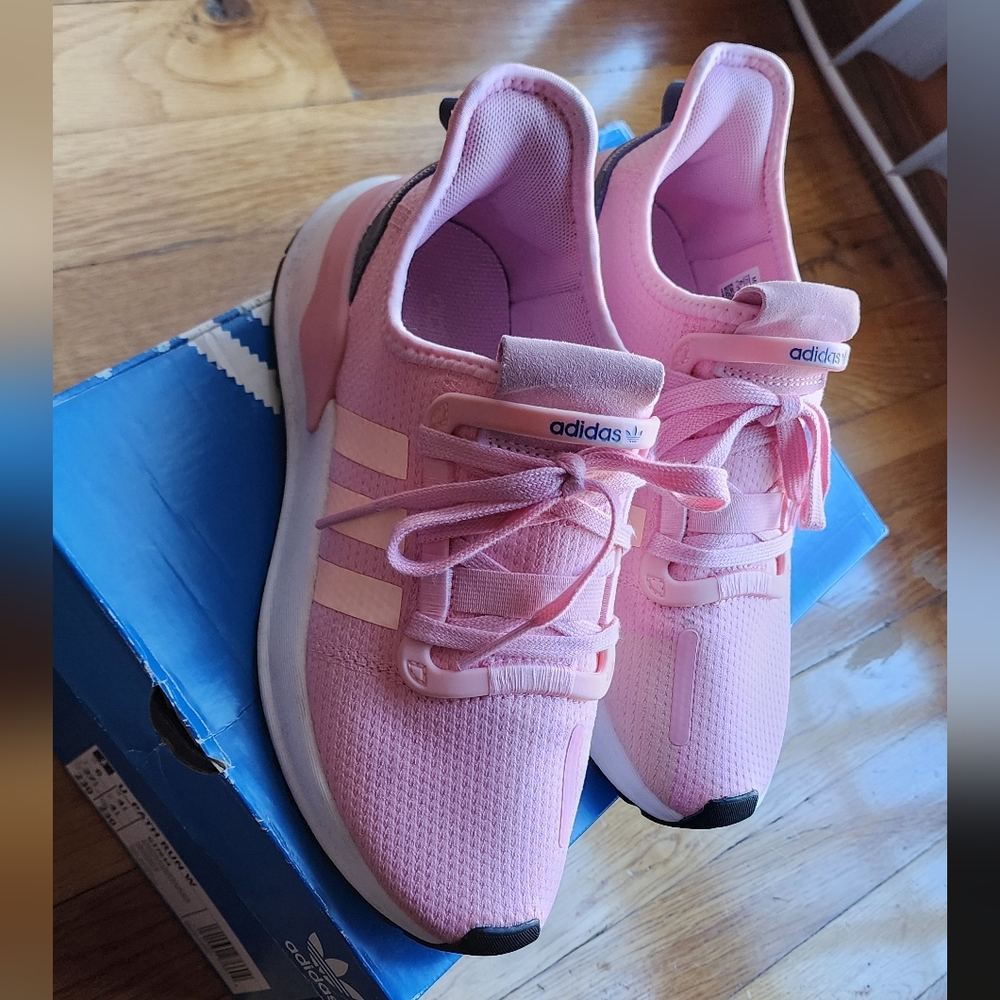 Adidas, Size 6, Pink